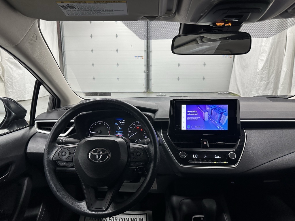2024 Toyota Corolla LE Image 32 of 67