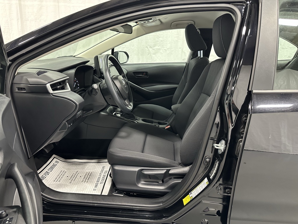 2024 Toyota Corolla LE Image 23 of 67