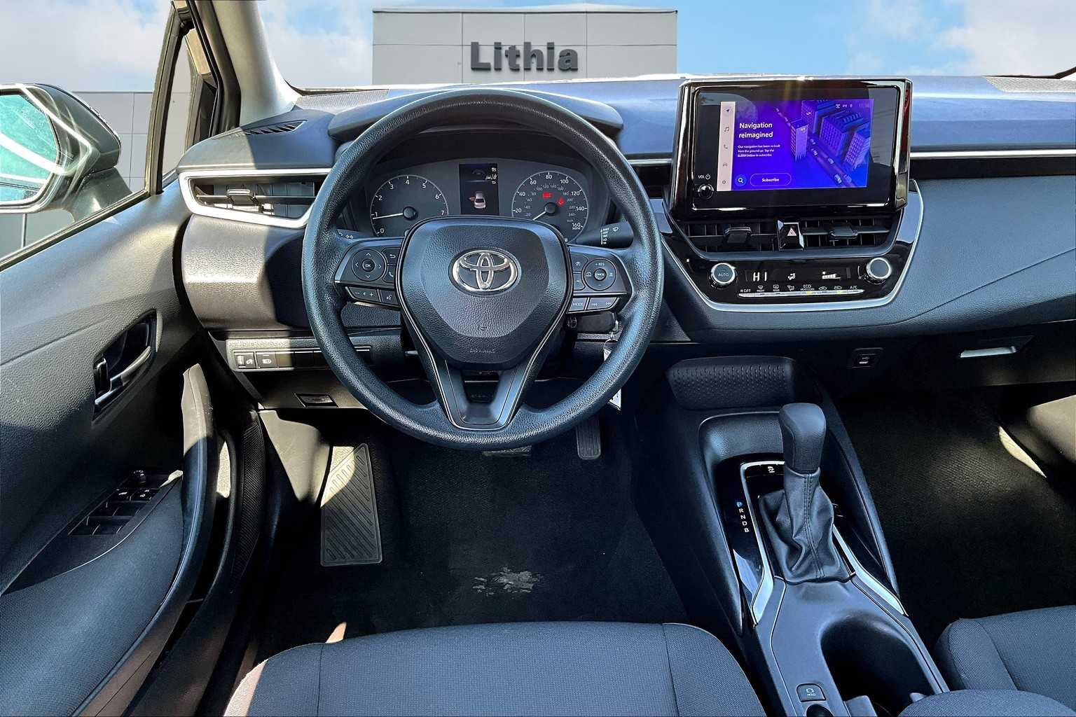 2024 Toyota Corolla LE Image 19 of 36