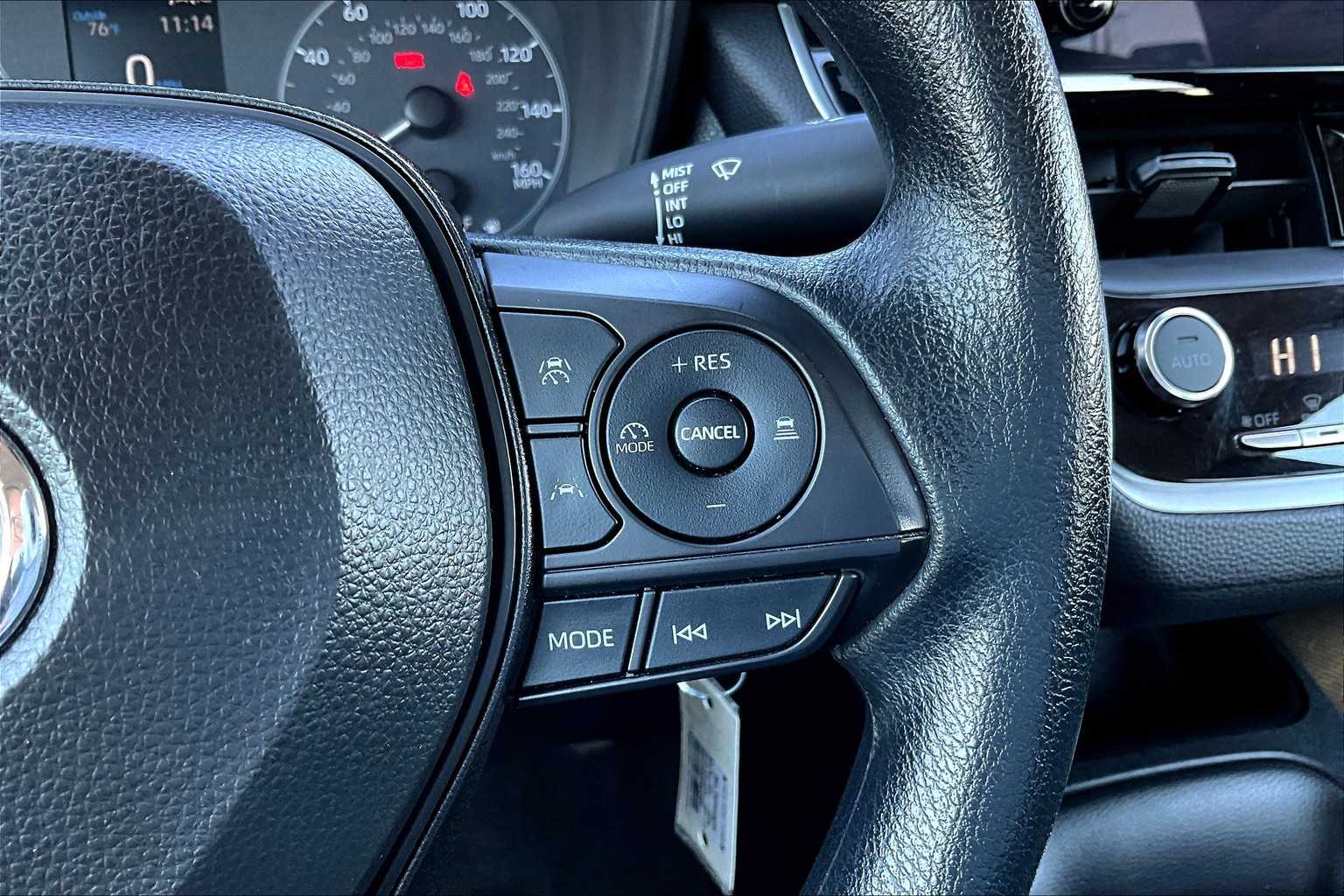 2024 Toyota Corolla LE Image 31 of 36