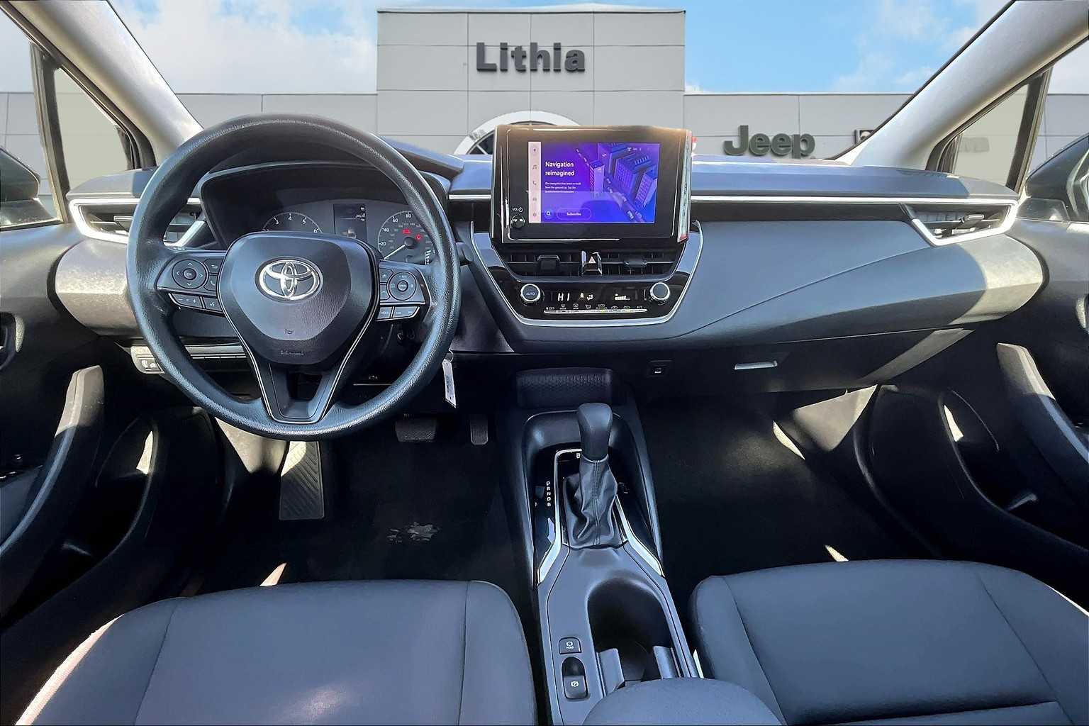 2024 Toyota Corolla LE Image 17 of 36