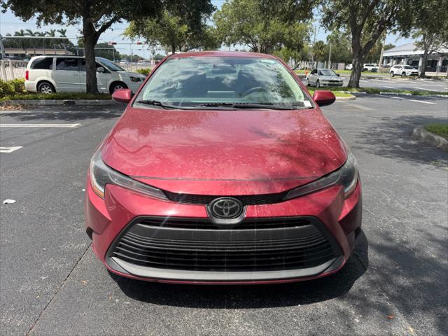2024 Toyota Corolla LE Image 3 of 22