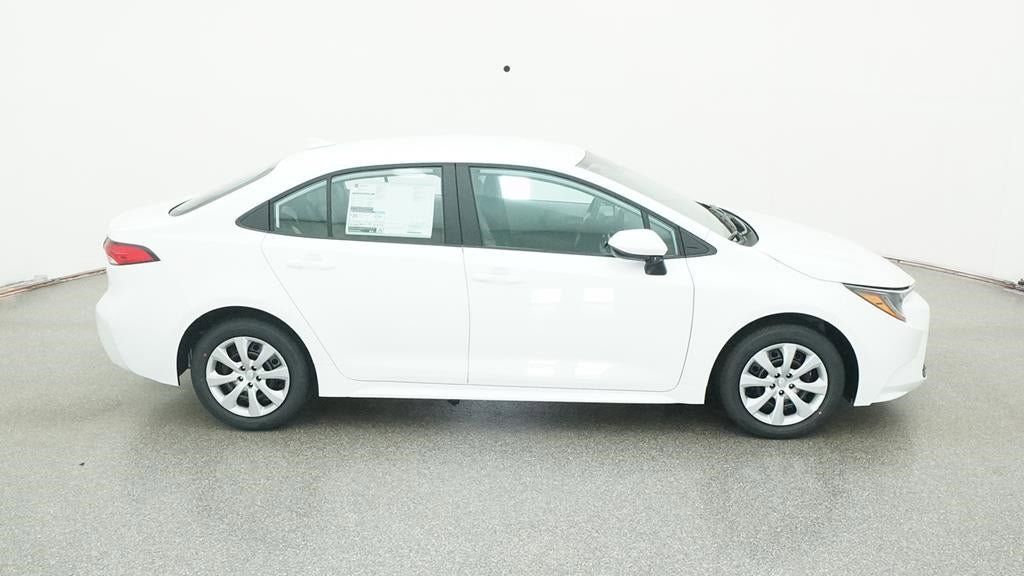 Vehicle image 12 of 21