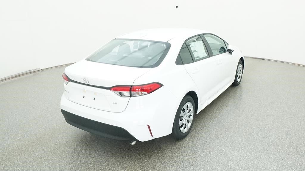 Vehicle image 15 of 21