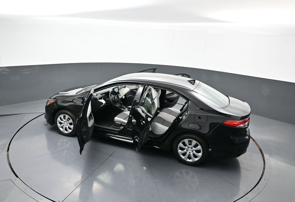Vehicle image 47 of 48