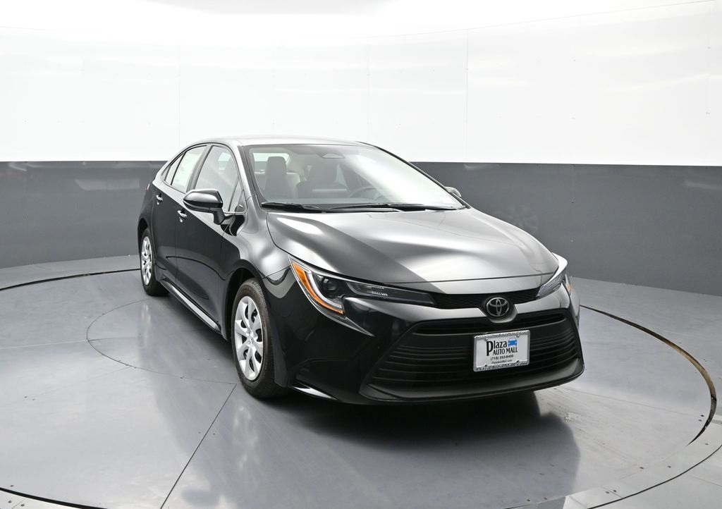 Vehicle image 10 of 48
