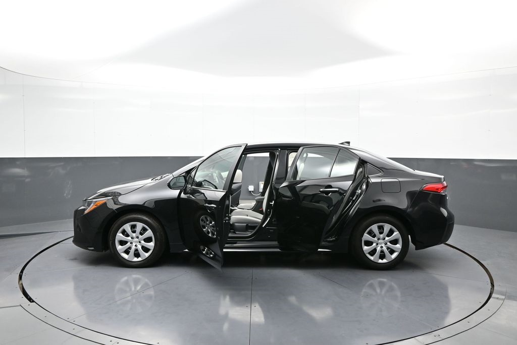 Vehicle image 29 of 48
