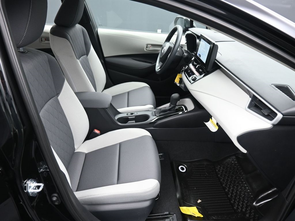Vehicle image 44 of 48