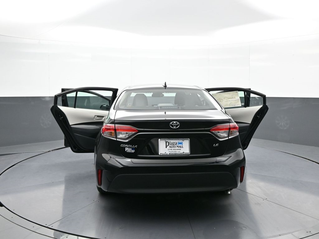 Vehicle image 23 of 48
