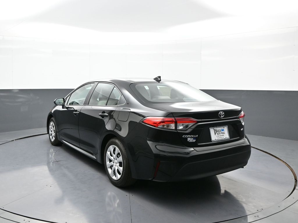 Vehicle image 26 of 48