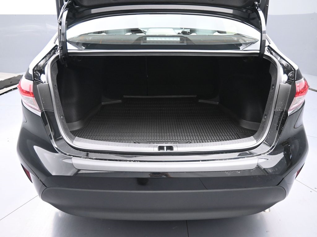 Vehicle image 41 of 48
