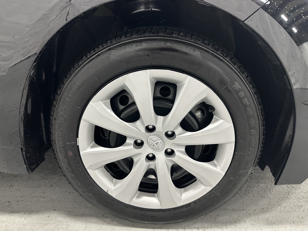 Vehicle image 59 of 66