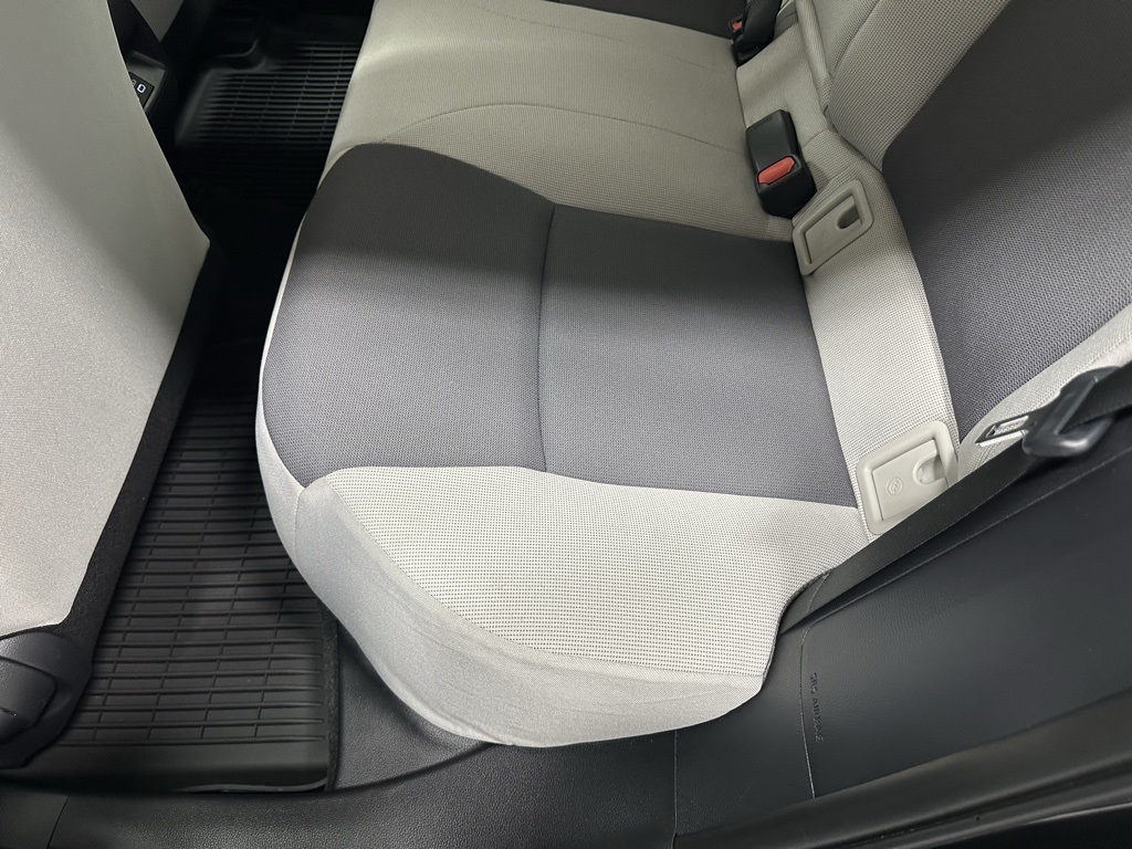 Vehicle image 43 of 66