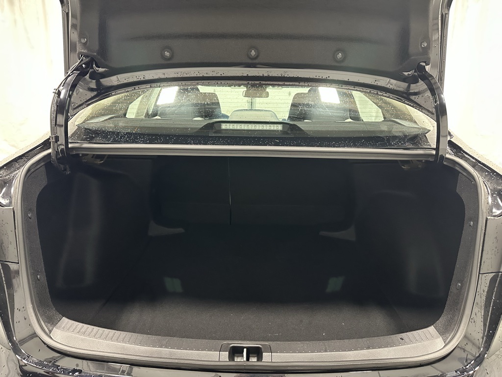 Vehicle image 46 of 66