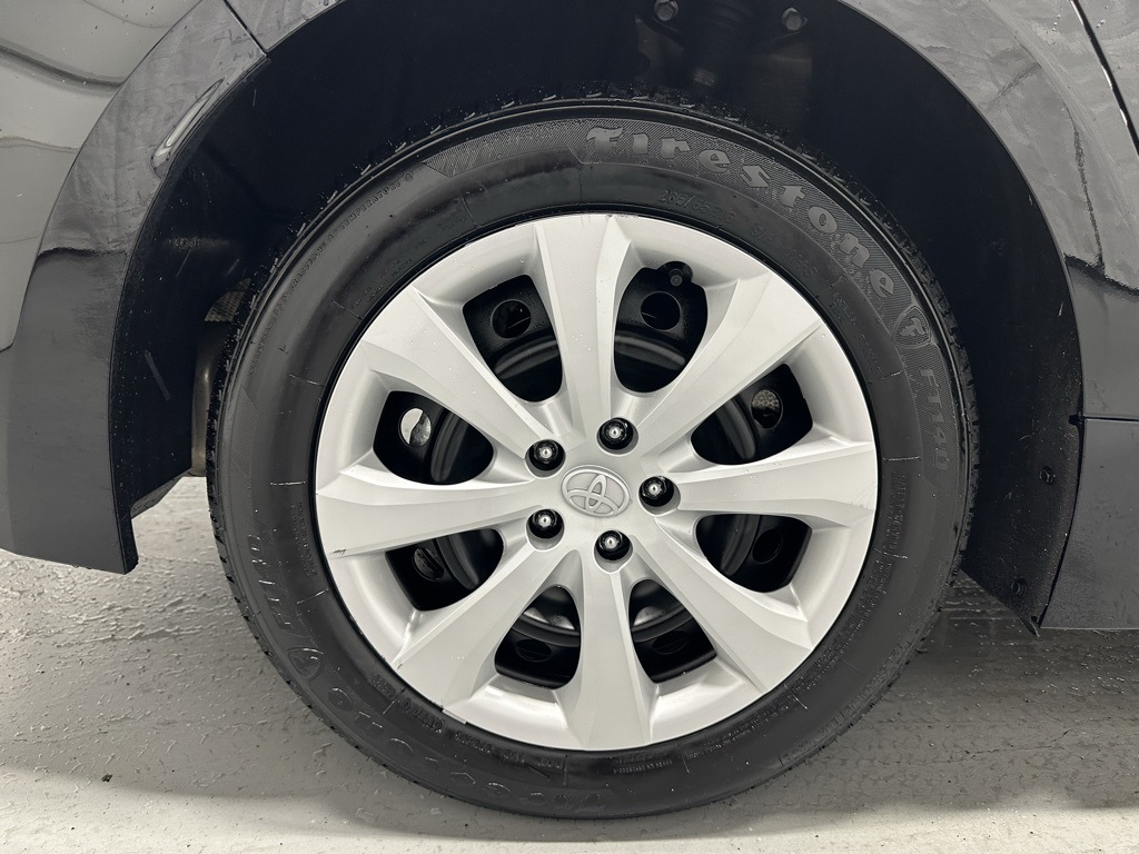 Vehicle image 62 of 66