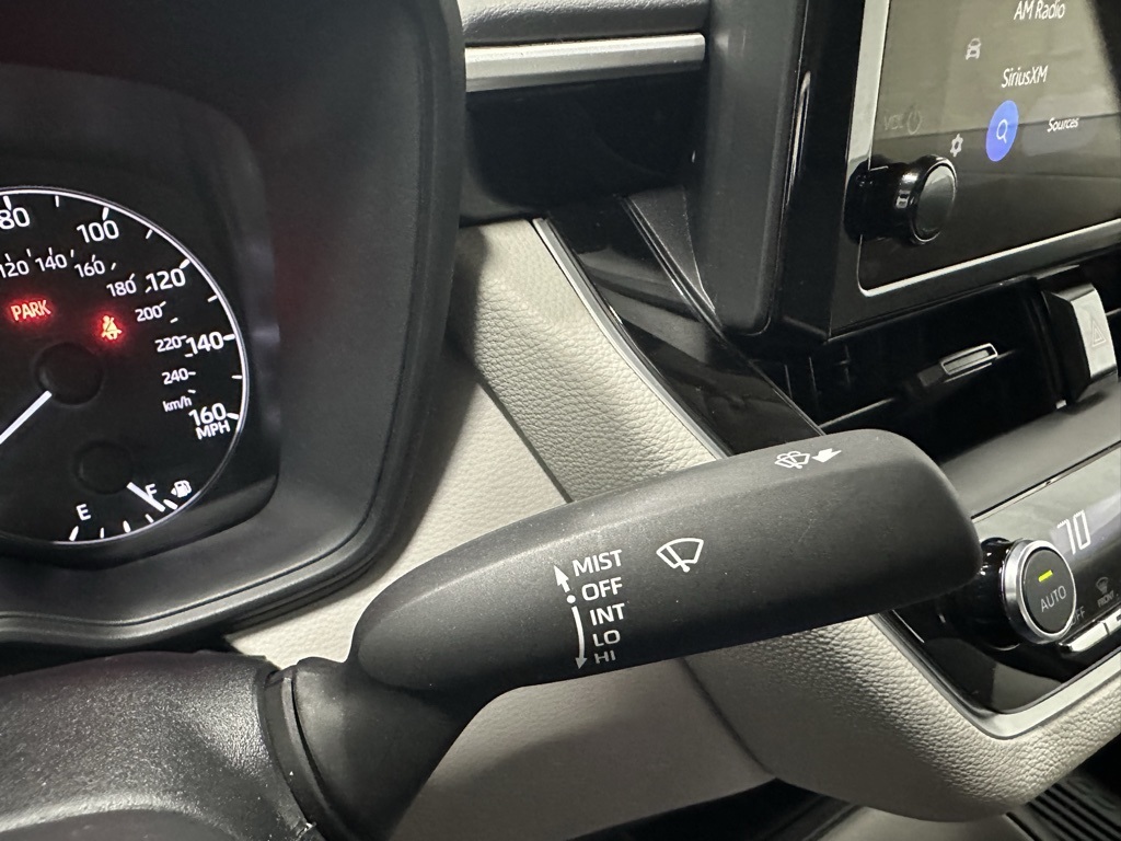 Vehicle image 22 of 66