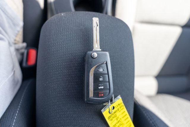 Vehicle image 29 of 35