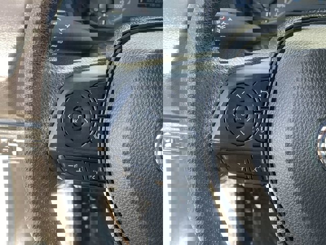 Vehicle image 18 of 29