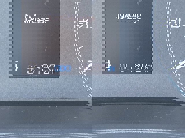 Vehicle image 27 of 29