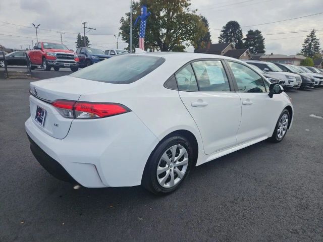 2024 Toyota Corolla LE Image 5 of 21