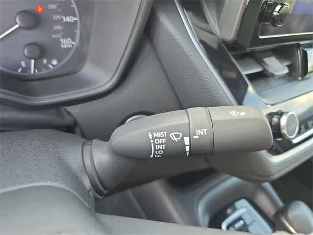 Vehicle image 26 of 39
