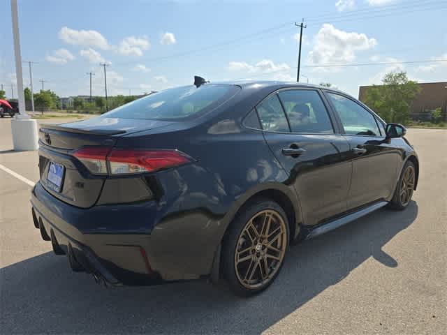 Vehicle image 5 of 39