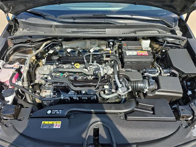 Vehicle image 15 of 39