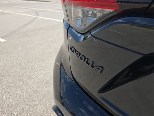 Vehicle image 13 of 39