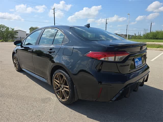 Vehicle image 7 of 39