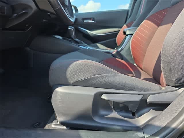 Vehicle image 18 of 39