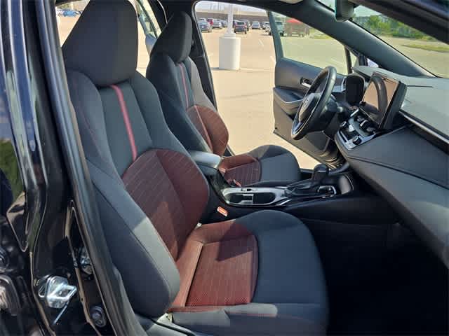 Vehicle image 22 of 39