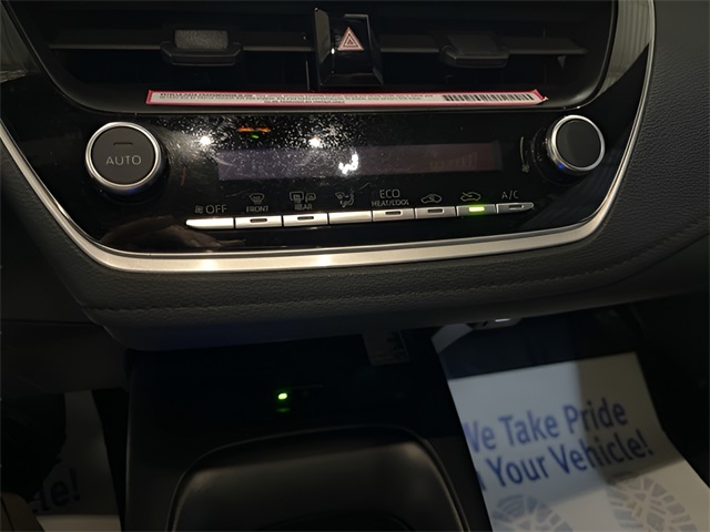 Vehicle image 19 of 26