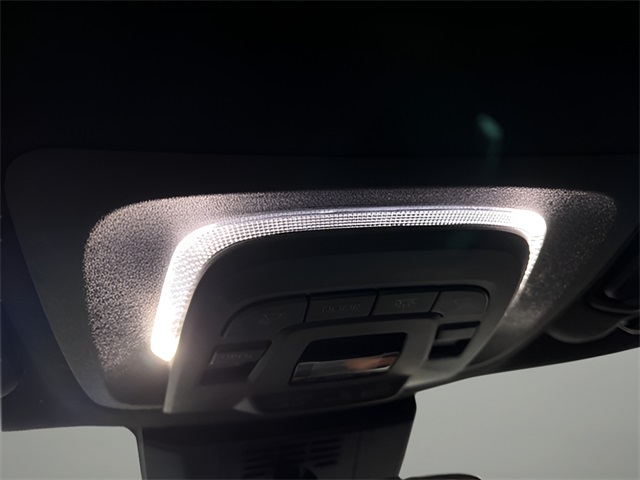 Vehicle image 20 of 26