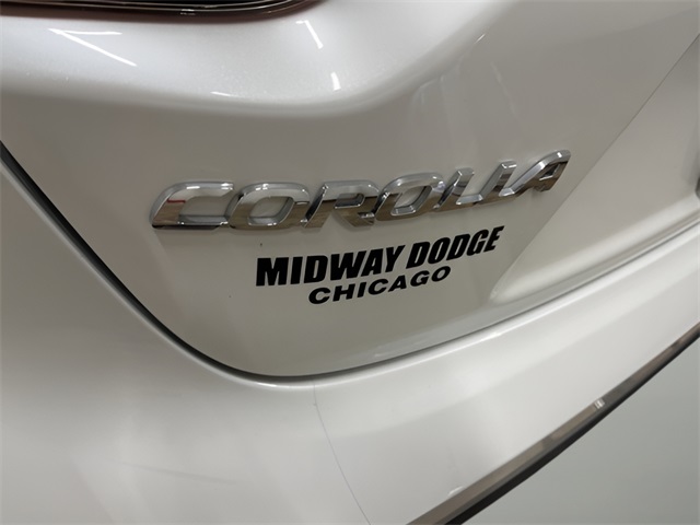 Vehicle image 25 of 26