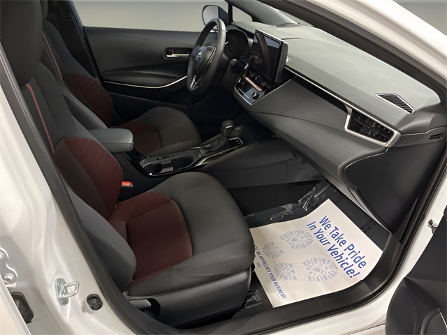 Vehicle image 11 of 26
