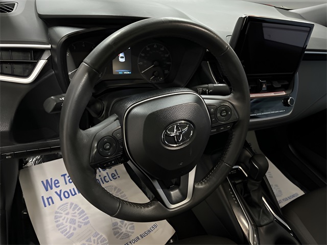 Vehicle image 15 of 26