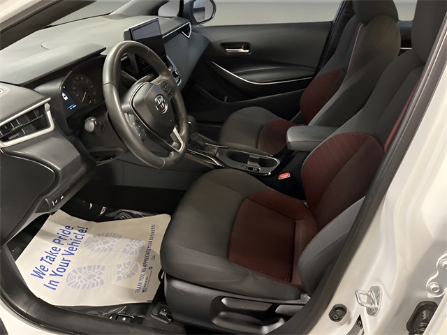 Vehicle image 8 of 26