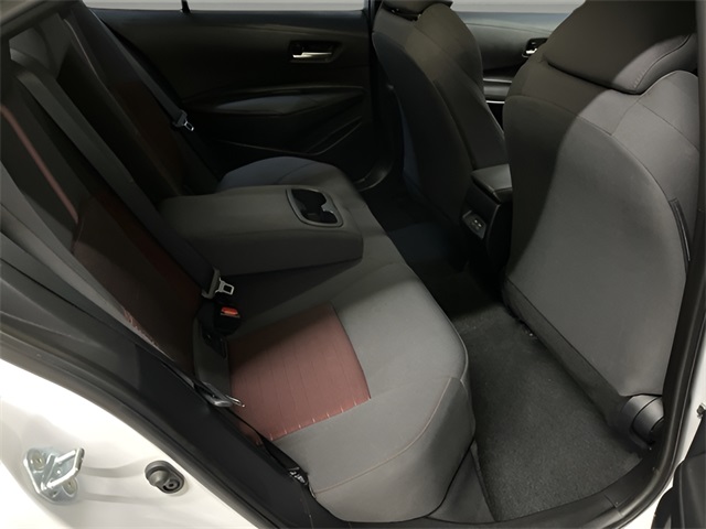 Vehicle image 10 of 26