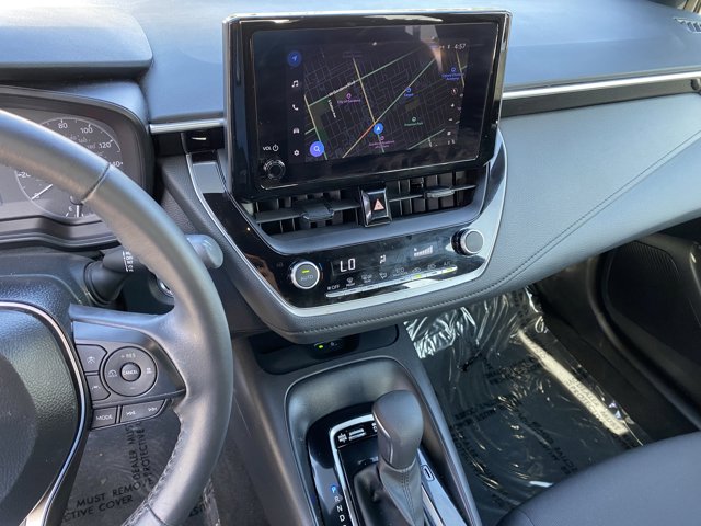 Vehicle image 20 of 35