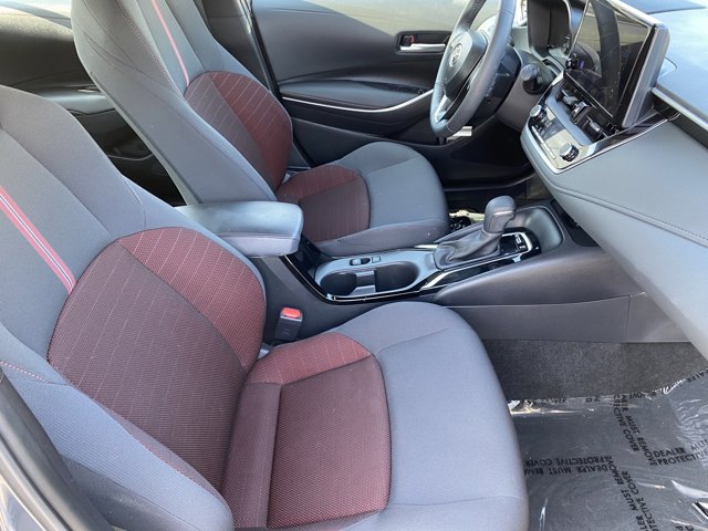 Vehicle image 9 of 35