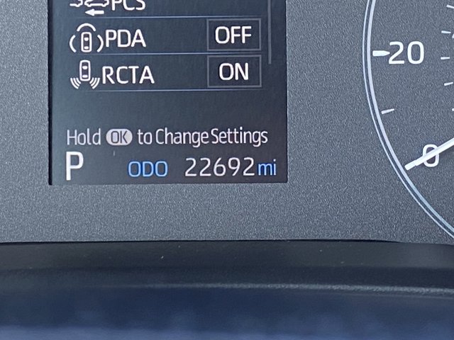 Vehicle image 28 of 35