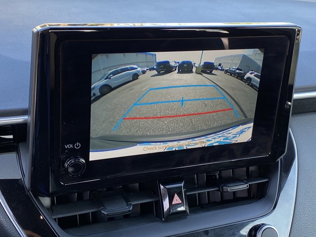 Vehicle image 23 of 35