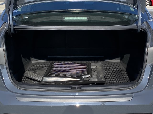 Vehicle image 12 of 35
