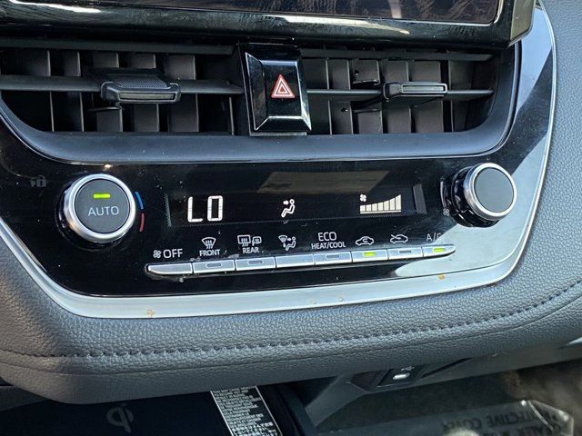 Vehicle image 24 of 35