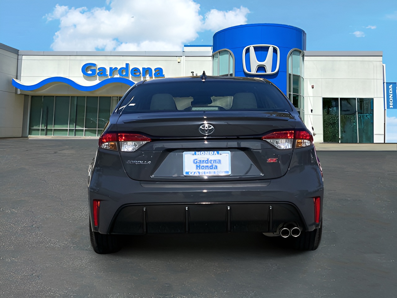 Vehicle image 34 of 35