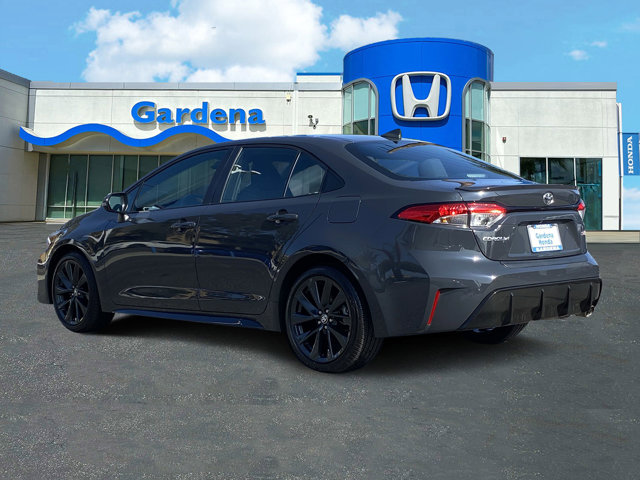 Vehicle image 6 of 35