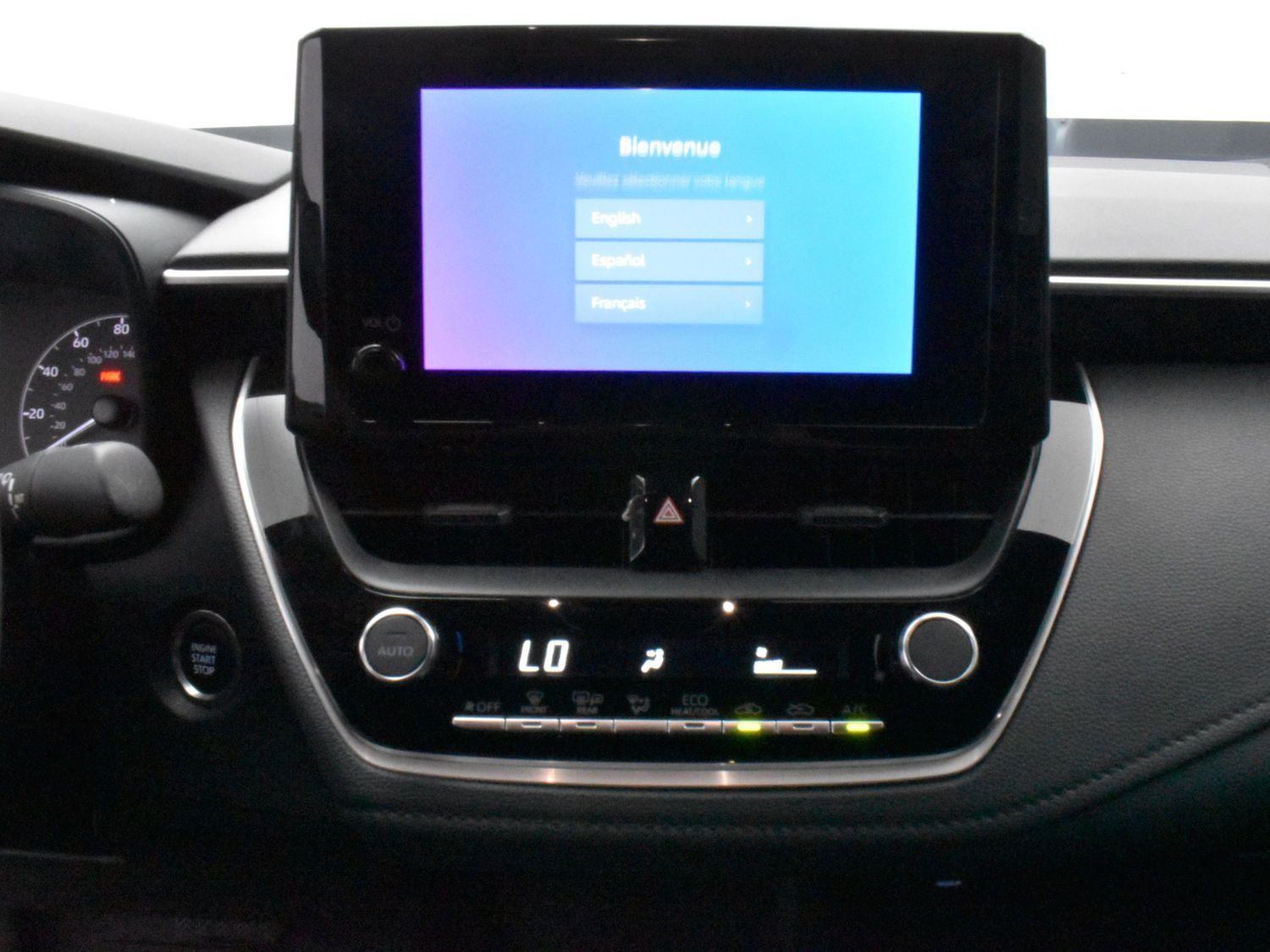 Vehicle image 25 of 27