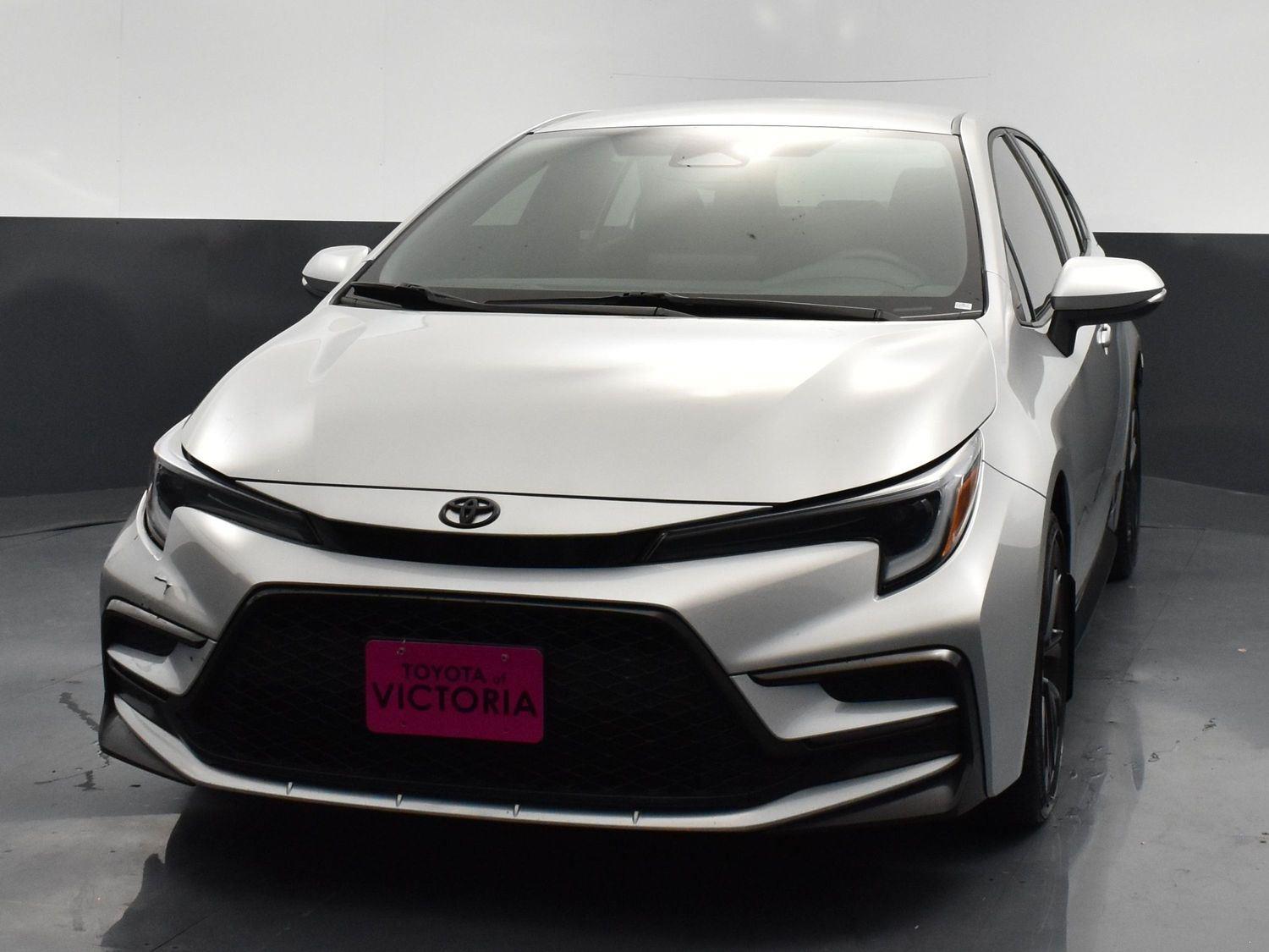 Vehicle image 4 of 27