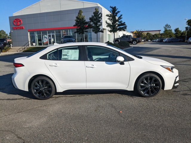Vehicle image 5 of 26