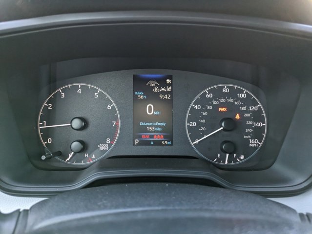 Vehicle image 15 of 26